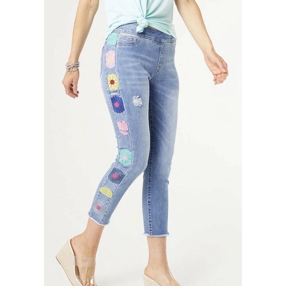 NWT Coco + Carmen XL OMG Skinny Capri Jeans Floral Side Embroidery Slimming